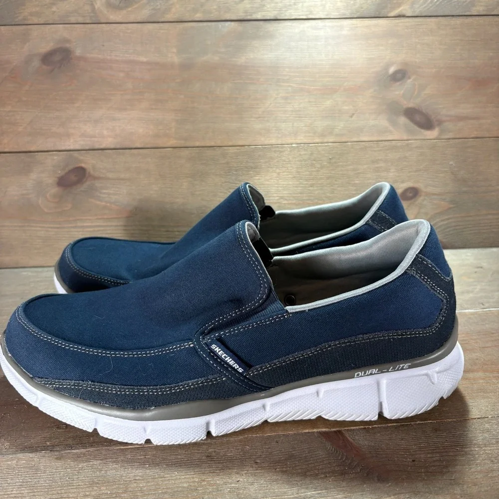 Skechers Equalizer Mens size 12 shoes Navy Canvas Slip On Dual Lite sneakers